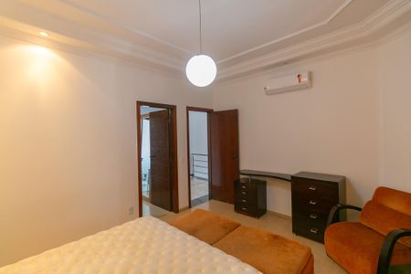 Casa para alugar com 720m², 4 quartos e 10 vagas