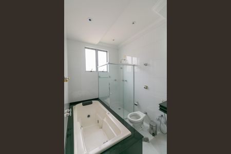 Casa para alugar com 720m², 4 quartos e 10 vagas