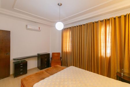 Casa para alugar com 720m², 4 quartos e 10 vagas