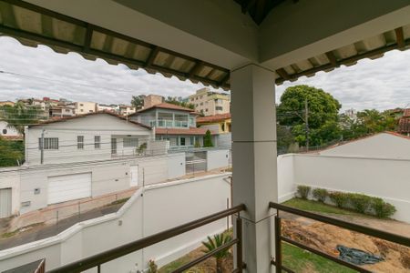 Casa para alugar com 720m², 4 quartos e 10 vagas