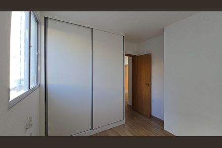 Quarto de apartamento para alugar com 2 quartos, 55m² em Colégio Batista, Belo Horizonte