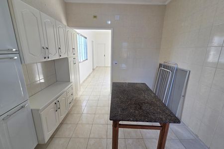 Cozinha de apartamento para alugar com 2 quartos, 95m² em Vila Caiçara, Praia Grande