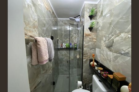 Banheiro de apartamento à venda com 2 quartos, 40m² em Jardim Peri Peri, São Paulo