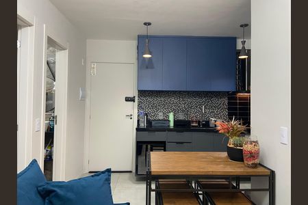 Sala / Cozinha de apartamento à venda com 2 quartos, 40m² em Jardim Peri Peri, São Paulo