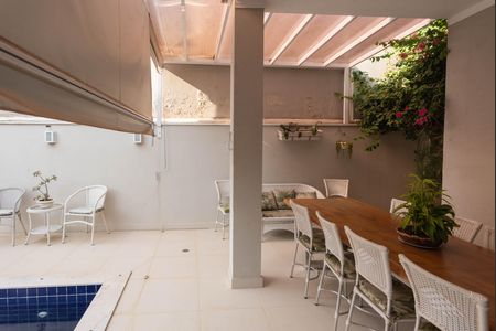 Casa de condomínio para alugar com 290m², 3 quartos e 4 vagas Casa de condomínio para alugar com 290m², 3 quartos e 4 vagasEspaço Gourmet