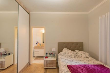 Casa de condomínio para alugar com 290m², 3 quartos e 4 vagas Casa de condomínio para alugar com 290m², 3 quartos e 4 vagasSuíte 3