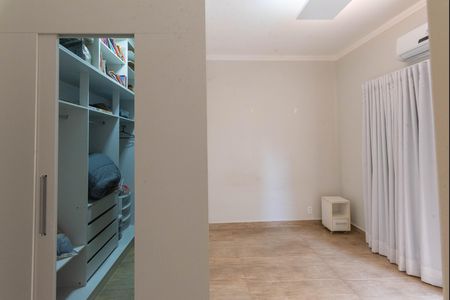 Casa de condomínio para alugar com 290m², 3 quartos e 4 vagas Casa de condomínio para alugar com 290m², 3 quartos e 4 vagasSuíte 1