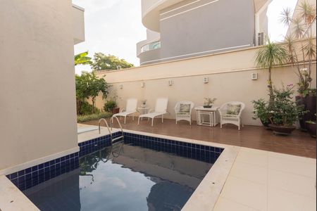 Casa de condomínio para alugar com 290m², 3 quartos e 4 vagas Casa de condomínio para alugar com 290m², 3 quartos e 4 vagasPiscina