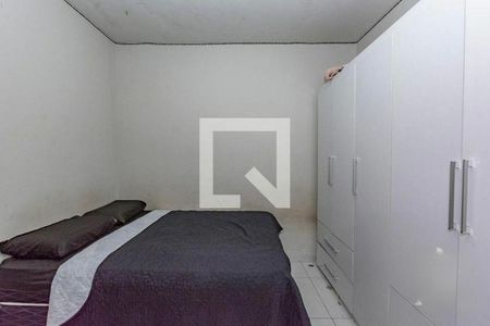 Casa à venda com 200m², 4 quartos e 5 vagas Casa à venda com 200m², 4 quartos e 5 vagasQuarto