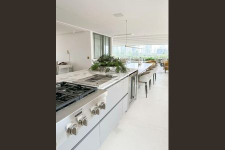 Apartamento à venda com 341m², 4 quartos e sem vaga