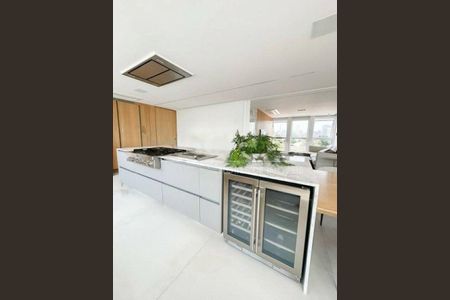 Apartamento à venda com 341m², 4 quartos e sem vaga