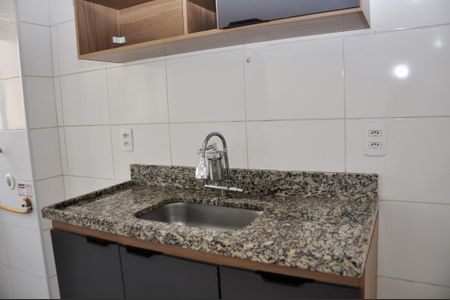 Apartamento para alugar com 42m², 2 quartos e 1 vagaDetalhe - Cozinha Americana