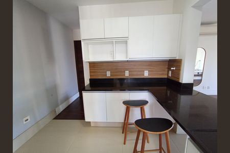 Apartamento à venda com 100m², 2 quartos e 1 vaga Apartamento à venda com 100m², 2 quartos e 1 vagaCozinha