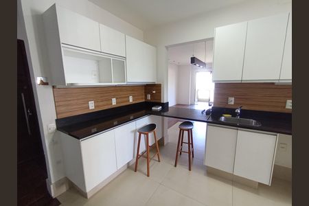 Apartamento à venda com 100m², 2 quartos e 1 vaga Apartamento à venda com 100m², 2 quartos e 1 vagaCozinha