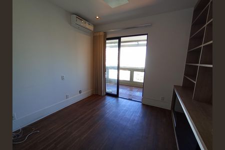 Quarto 1 de apartamento à venda com 2 quartos, 100m² em Barra da Tijuca, Rio de Janeiro
