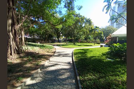 Apartamento à venda com 100m², 2 quartos e 1 vaga Apartamento à venda com 100m², 2 quartos e 1 vagaÁrea externa