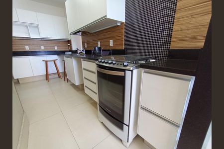 Apartamento à venda com 100m², 2 quartos e 1 vaga Apartamento à venda com 100m², 2 quartos e 1 vagaCozinha