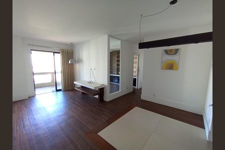 Sala de apartamento à venda com 2 quartos, 100m² em Barra da Tijuca, Rio de Janeiro