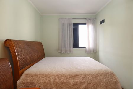 Apartamento à venda com 76m², 2 quartos e 2 vagas Apartamento à venda com 76m², 2 quartos e 2 vagasSuíte