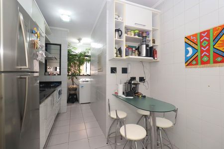 Apartamento à venda com 76m², 2 quartos e 2 vagas Apartamento à venda com 76m², 2 quartos e 2 vagasCozinha