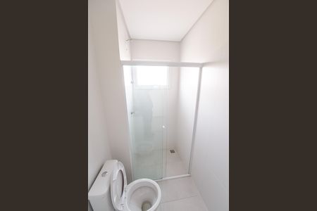Apartamento para alugar com 77m², 2 quartos e 1 vaga Apartamento para alugar com 77m², 2 quartos e 1 vagaBanheiro da Suíte