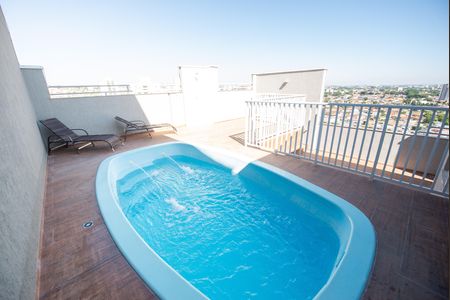 Apartamento para alugar com 77m², 2 quartos e 1 vaga Apartamento para alugar com 77m², 2 quartos e 1 vagaÁrea comum - Piscina
