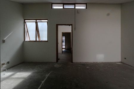 Casa para alugar com 250m², 2 quartos e 2 vagas Casa para alugar com 250m², 2 quartos e 2 vagasLiving