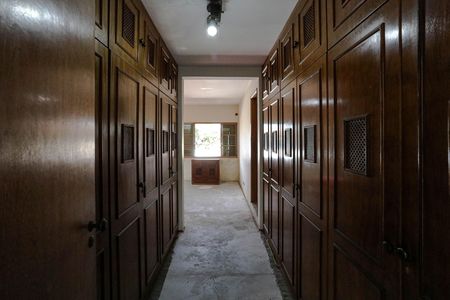 Casa para alugar com 250m², 2 quartos e 2 vagas Casa para alugar com 250m², 2 quartos e 2 vagasCloset - Quarto 1 - Suíte