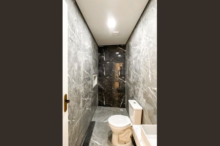 Casa à venda com 118m², 3 quartos e 4 vagasBanheiro 