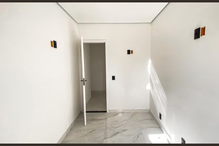 Casa à venda com 118m², 3 quartos e 4 vagasQuarto 2
