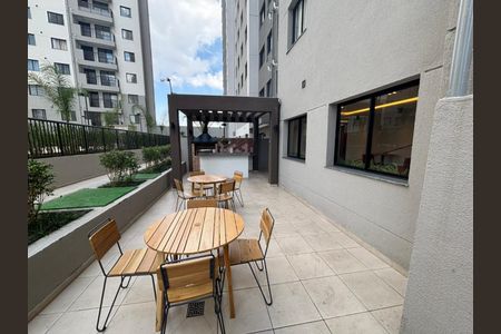 Apartamento para alugar com 38m², 2 quartos e sem vaga Apartamento para alugar com 38m², 2 quartos e sem vagaÁrea comum - Churrasqueira