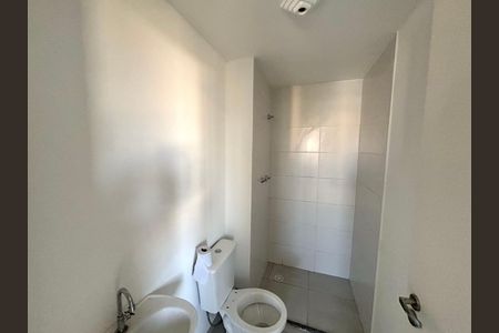 Apartamento para alugar com 38m², 2 quartos e sem vaga Apartamento para alugar com 38m², 2 quartos e sem vagaBanheiro