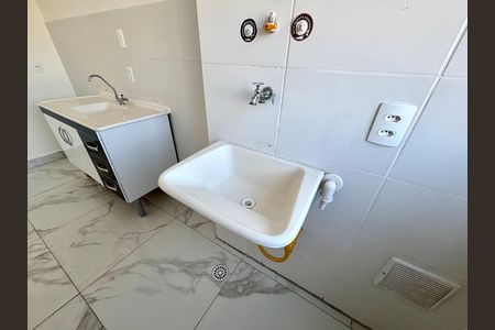 Apartamento para alugar com 38m², 2 quartos e sem vaga Apartamento para alugar com 38m², 2 quartos e sem vagaCozinha e Área de Serviço