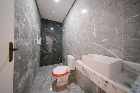 Casa à venda com 118m², 3 quartos e 4 vagasBanheiro