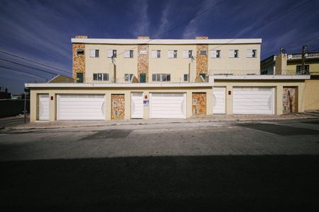 Casa à venda com 118m², 3 quartos e 4 vagasFachada