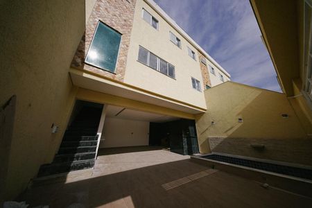Casa à venda com 118m², 3 quartos e 4 vagasGaragem