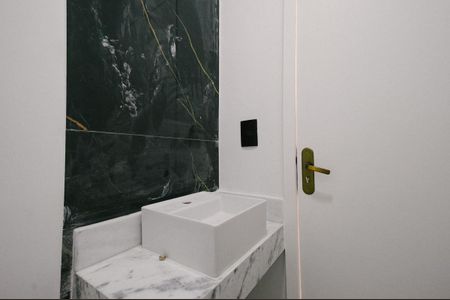 Casa à venda com 118m², 3 quartos e 4 vagasLavabo