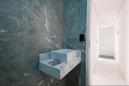 Casa à venda com 118m², 3 quartos e 4 vagasBanheiro