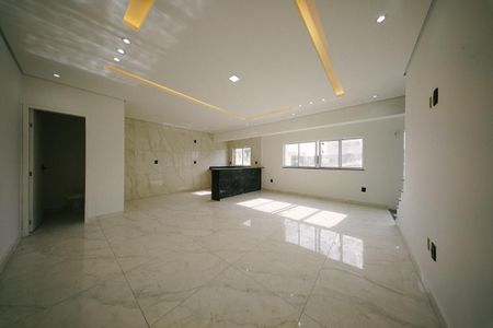 Sala de casa à venda com 3 quartos, 118m² em Parque Artur Alvim, São Paulo