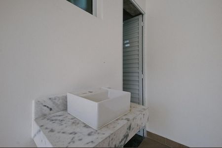 Casa à venda com 118m², 3 quartos e 4 vagasBanheiro de Serviço