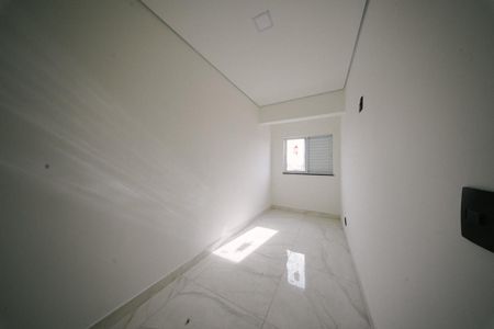 Casa à venda com 118m², 3 quartos e 4 vagasQuarto 2