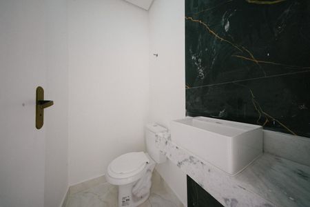 Casa à venda com 118m², 3 quartos e 4 vagasLavabo