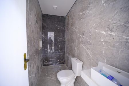 Casa à venda com 118m², 3 quartos e 4 vagasBanheiro Social