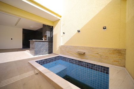 Casa à venda com 118m², 3 quartos e 4 vagasÁrea gourmet e Área de Serviço