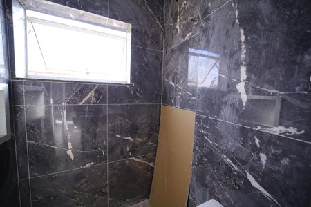 Casa à venda com 118m², 3 quartos e 4 vagasBanheiro do Quarto 1