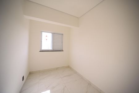 Casa à venda com 118m², 3 quartos e 4 vagasQuarto 2