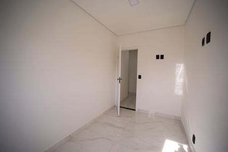 Casa à venda com 118m², 3 quartos e 4 vagasQuarto 2