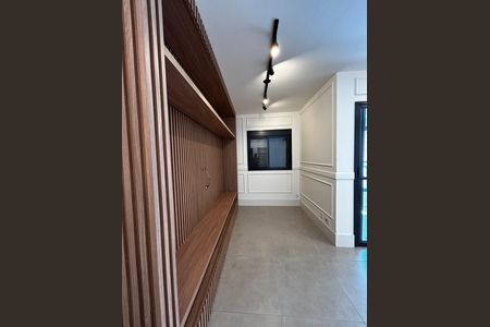 Apartamento para alugar com 2 quartos, 140m² em Alphaville, Barueri