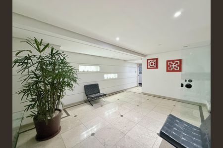 Apartamento à venda com 60m², 2 quartos e 1 vaga Apartamento à venda com 60m², 2 quartos e 1 vagaHall Social Bloco