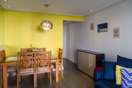 Apartamento à venda com 71m², 3 quartos e 2 vagasSala